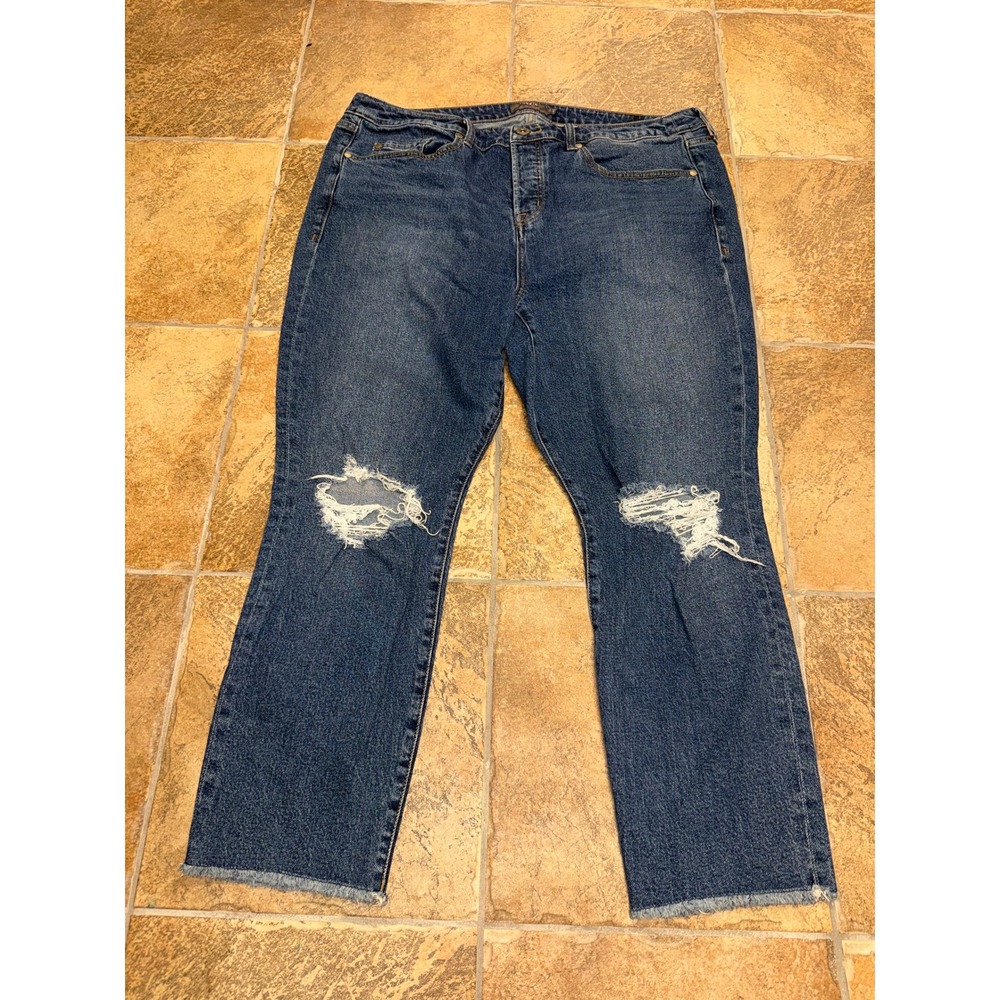 Torrid Mid-Rise Straight Jeans Distressed Ripped Knee Raw Hem Size 16R